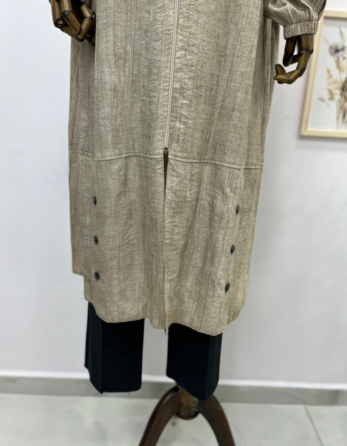 Büyük Beden Açık Kahve Vatkalı Yandan Yırtmaçlı Kap 