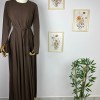 Belden Oturtma Detaylı Kahverengi Elbise