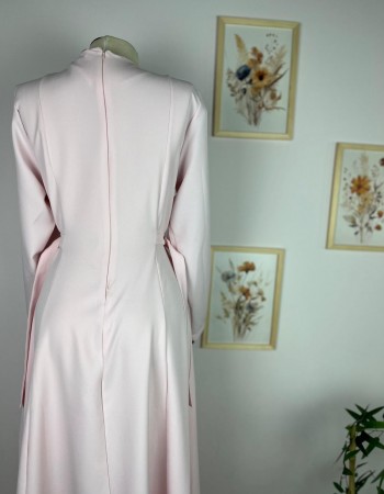 D Toka Detaylı Pudra Elbise