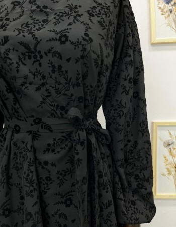 çiçek desenli elbise siyah