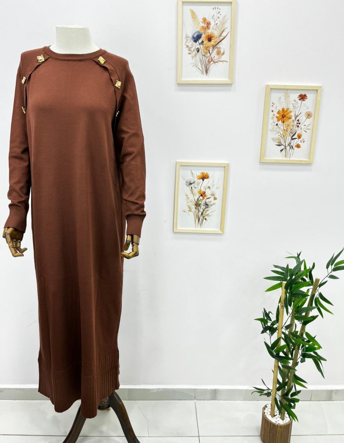 yan düğme detaylı merserize elbise kahverengi