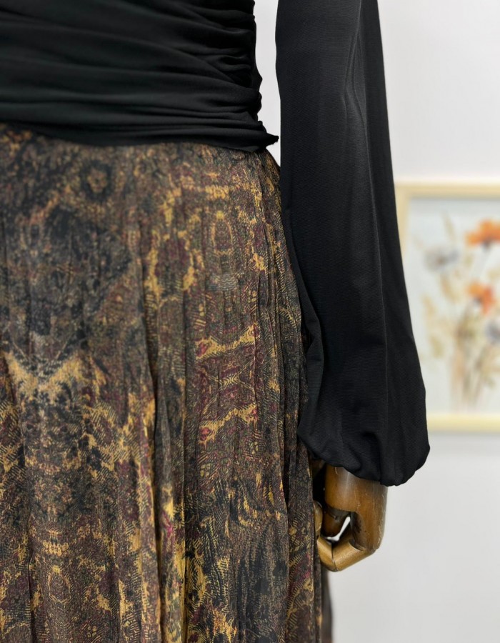 Alaca Desenli Asimetrik Şifon Etek