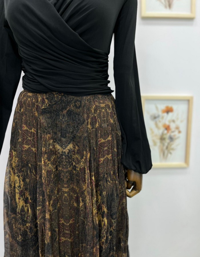 Alaca Desenli Asimetrik Şifon Etek