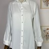 Beyaz Önden Düğmeli Kadın Gömlek