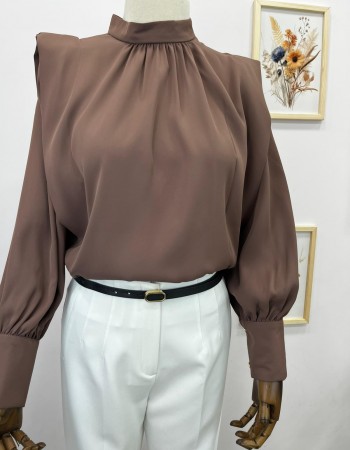 Kahverengi Pile Detaylı Kadın Gömlek