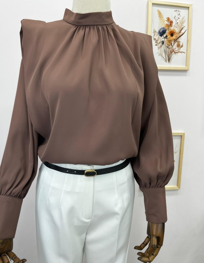 Kahverengi Pile Detaylı Kadın Gömlek