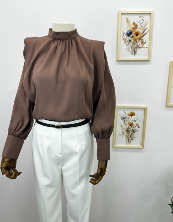 Kahverengi Pile Detaylı Kadın Gömlek