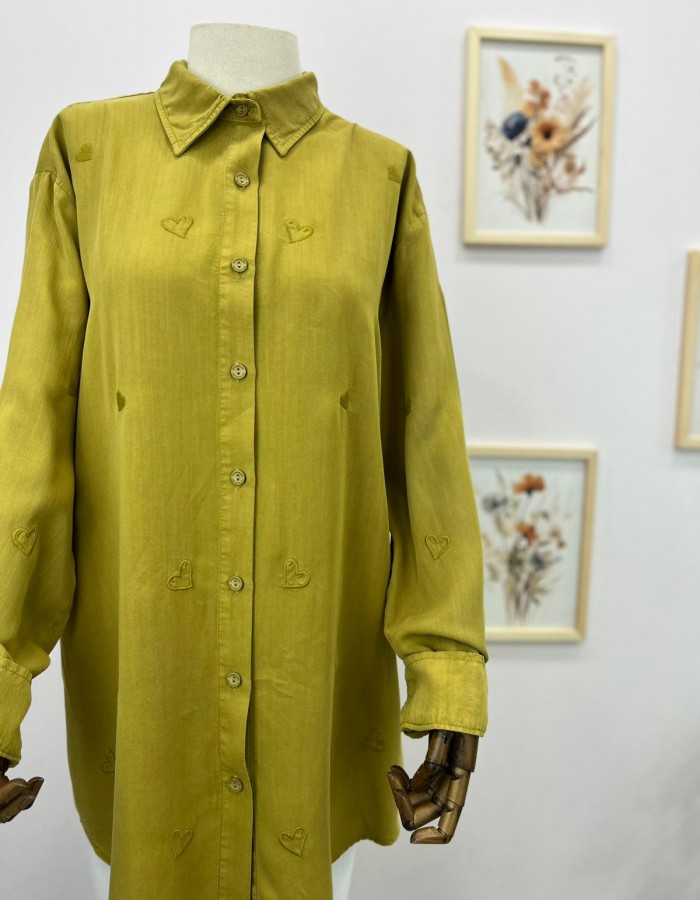 Kalp Desenli Büyük Beden Gömlek 