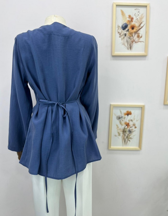 Mavi Bağlama Detaylı Belden Oturtmalı Gömlek