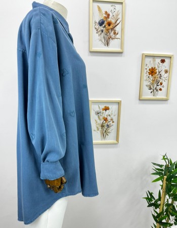 Mavi Kalp Desenli Büyük Beden Gömlek 