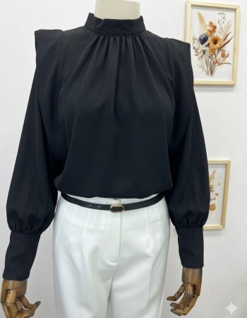 Siyah Pile Detaylı Kadın Gömlek