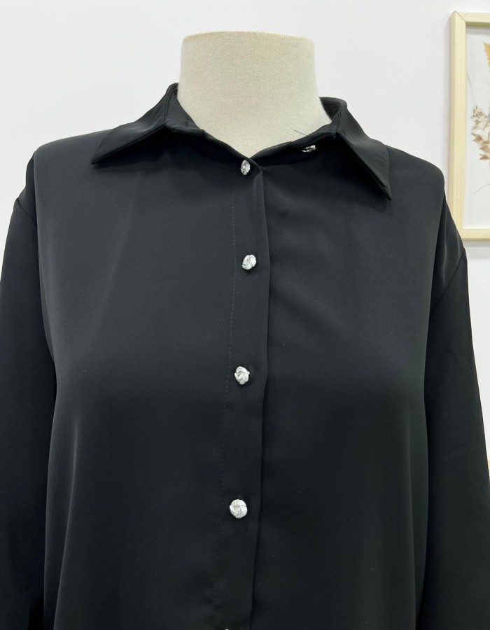 Siyah Önden Düğmeli Kadın Gömlek