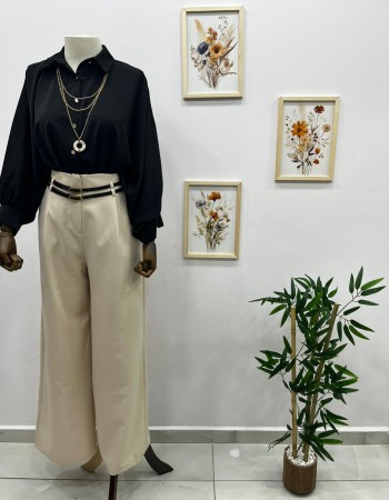 Siyah Kadın Yarasa Kol Seyyar Kolye Detaylı Gömlek