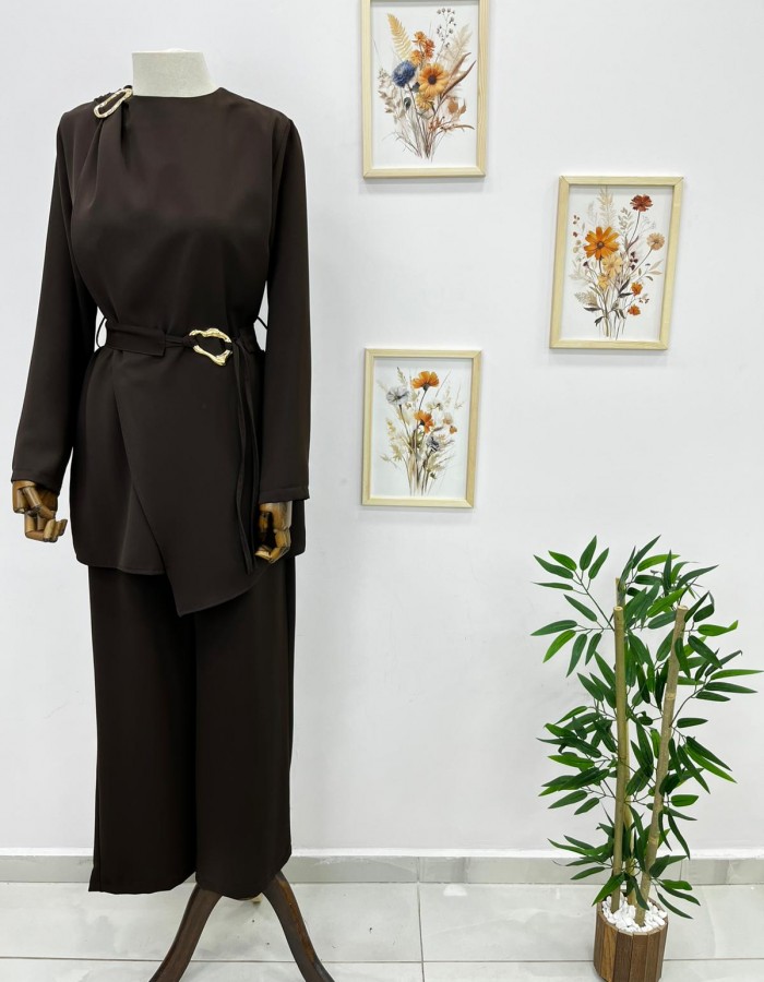 Gold Kemerli Asimetrik Model Pantolon Takım