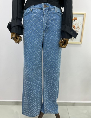 Çapraz Boncuk Detaylı Kot Pantolon